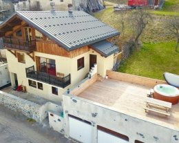 Chalet Jaune Chalet Jaune