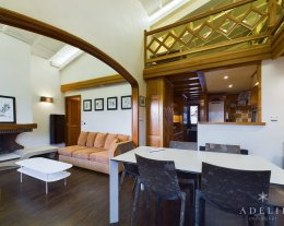 SPACIEUX 4 PIECES EN CENTRE STATION EXPOSE SUD SPACIEUX 4 PIECES EN CENTRE STATION EXPOSE SUD