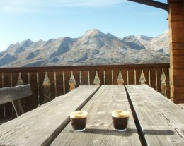 CHALET  le  LoupYétu  en  Bois massif, proche ski et commerces