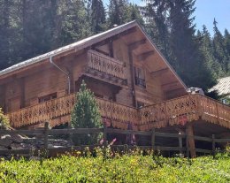 1/2 Chalet pour 6/8 personnes à Valfréjus