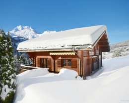 Séjour en nature avec vue panoramique et salle de jeux