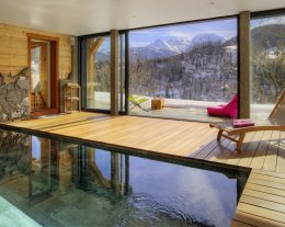 Vacances dans les Alpes - piscine, bain nordique & sauna