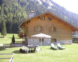 Capacité jusqu'à 8 pers - À 5 min des télécabines – Appartement dans chalet - Navette gratuite au pied du chalet