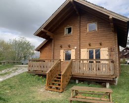Chalet Bois individuel, vue imprenable, piscine