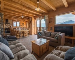 Vaste appartement avec Jacuzzi dans chalet