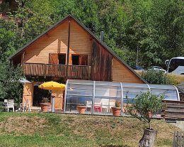 ARTHUR, proche Les Deux Alpes avec piscine couverte 