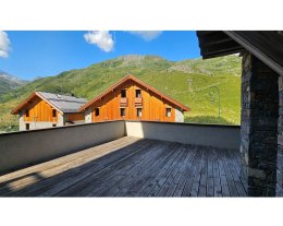 PRESTIGE 3 VALLEES LES MENUIRES LES BRUYERES  SKI AUX PIEDS 4 PERSONNES 53 M2 POSSIBLE 12 PERS 2 APPARTEMENTS