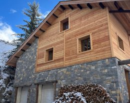 Grand chalet de prestige 24 personnes avec piscine et jacuzzi, face aux pistes à Vars