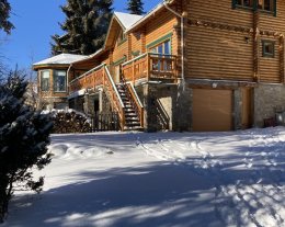 RARE GRAND CHALET “HESTIA” (12 à 19 pers.) 220 m² Font Romeu centre