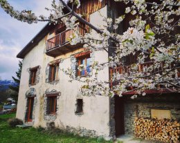 Chalet tout confort avec sauna et poêle à bois