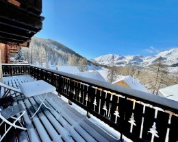 Chalet Aneloup : vue d'exception au coeur de la station La Joue du Loup Le Dévoluy