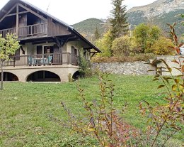 CHAL LES NEYZETS - VALLOUISE la Casse- 8 personnes