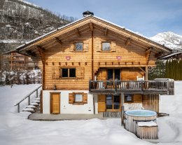 Chalet pour 10 - sauna, bain nordique et piscine (été)
