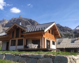 Chalet La Dune Blanche (classé 3 étoiles) avec vue imprenable sur la vallée de la Guisane