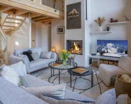 Séjour pour 8 avec vue sur les montagnes & jacuzzi