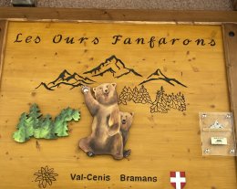 Les Ours Fanfarons