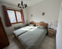 Réf PERRIN . Au coeur du village et très proche des pistes, dans une résidence récente Réf PERRIN . Au coeur du village et très proche des pistes, dans une résidence récente