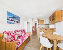 Studio style montagne pied des pistes refait à neuf Studio style montagne pied des pistes refait à neuf