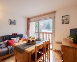 Appartement au calme proche centre Saint Lary village
