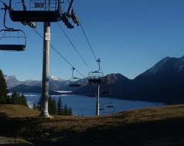 AUX PIEDS DES PISTES ! Aux Hameaux du Lay !