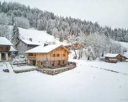 Séjour avec jardin près de Samoëns