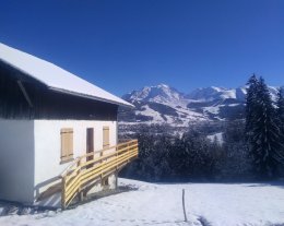 Insolite - Alpage face au Mont Blanc
