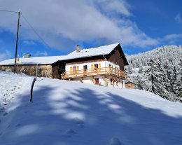 Insolite - Alpage face au Mont Blanc Insolite - Alpage face au Mont Blanc