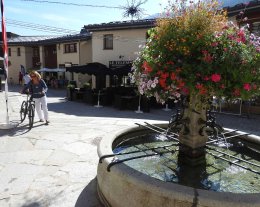 LE VILLAGE