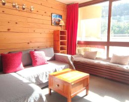 2* APPARTEMENT FRONT DE NEIGE VUE PISTE