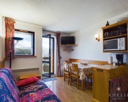 Studio avec une belle vue, à côté des pistes
