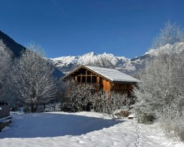 Séjour pour 12 avec piscine estivale et spa