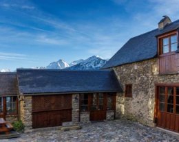 Ferme de Soulan - Gite de charme Marmotte avec sauna et hammam proche des pistes