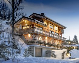 Séjour en montagne avec sauna, jacuzzi et écran de cinéma