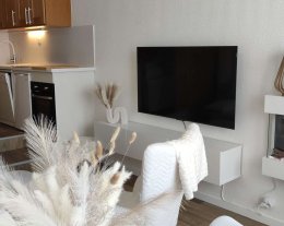 STUDIO CONTEMPORAIN AU PIED DES PISTES