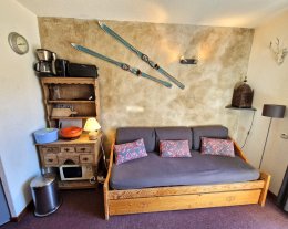 CHALET CLUB