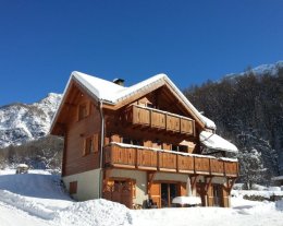 Le Chalet de Pont Peyron Le Chalet de Pont Peyron