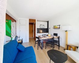 TROIS MARCHES TROIS MARCHES