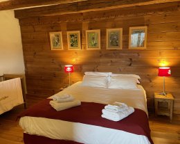 Ferme de Soulan - Chambre d'hôtes Azet avec accès au hammam et au sauna