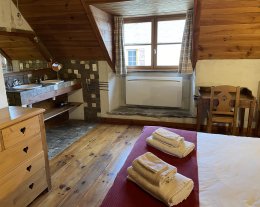 Ferme de Soulan - Chambre d'hôtes Myrtille avec accès au hammam et au sauna