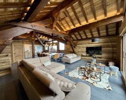Chalet 15 couchages sur les pistes avec piscine