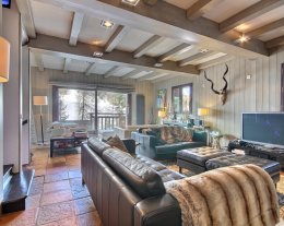 Chalet Black Pearl Chalet Black Pearl