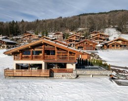 Somptueux chalet pour 14 avec sauna, terrasse et piscine