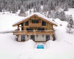 Chalet skis aux pieds pour 10 à Saint-Gervais avec spa