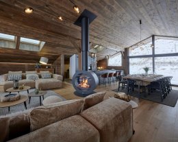 Chalet pour 12 avec sauna et jacuzzi à 300 m des remontées