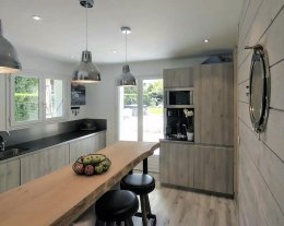 Villa pour 8 personnes avec piscine, jardin et jacuzzi