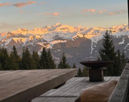 Rare : Chalet isolé vue imprenable Mont blanc & Aravis - Entouré de forêt – 6/8 pers – Petit Jacuzzi