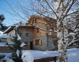 CHALET LA CORDEE   au pied des pistes, avec sauna