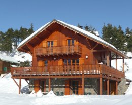 LOUROUZA charme d'une cheminée, grand confort, vue panoramique...