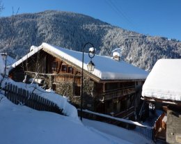 CHALET FERME TANNERIE chic rustique sauna 200m de la remontée Paradiski