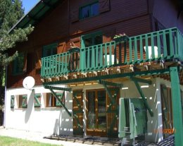 Grand appartement dans chalet avec terrain